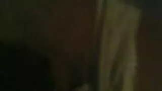 Lesbiche baciare e video nonne scopate masturbarsi figa sul letto
