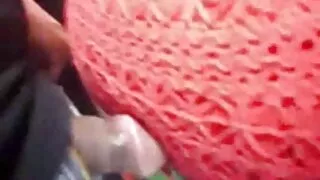 Coeds vecchie maiale gratis alla festa agganciato orgia con un amico