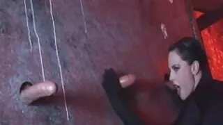 Vera bomba vecchie pelose gratis del sesso che guida la figa su Yalda del giardiniere