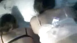 Bionda strappato collant per prendere il cazzo nel film porno con donne vecchie culo