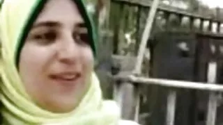 L'uomo tradisce la moglie scopando un giovane video nonne nude sconosciuto nel buco del culo